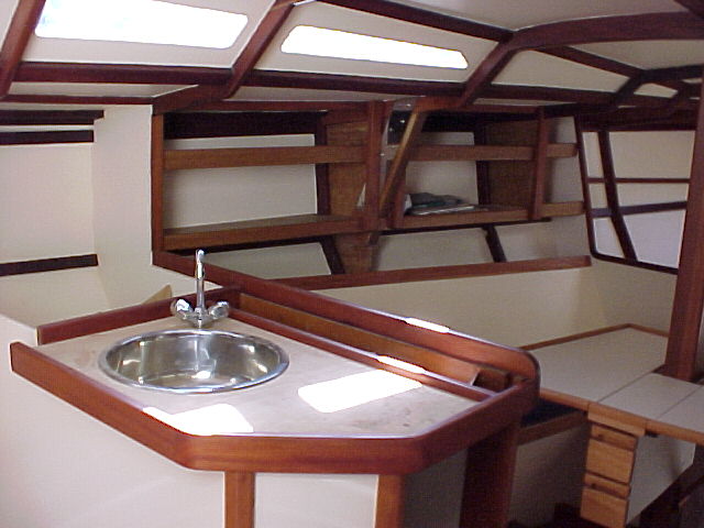 build a comfortable and stable sailboat