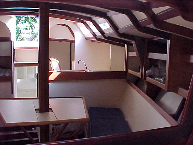 build a comfortable and stable sailboat